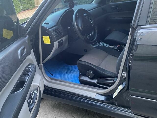 Черный Субару Другая, объемом двигателя 2 л и пробегом 225 тыс. км за 4750 $, фото 5 на Automoto.ua