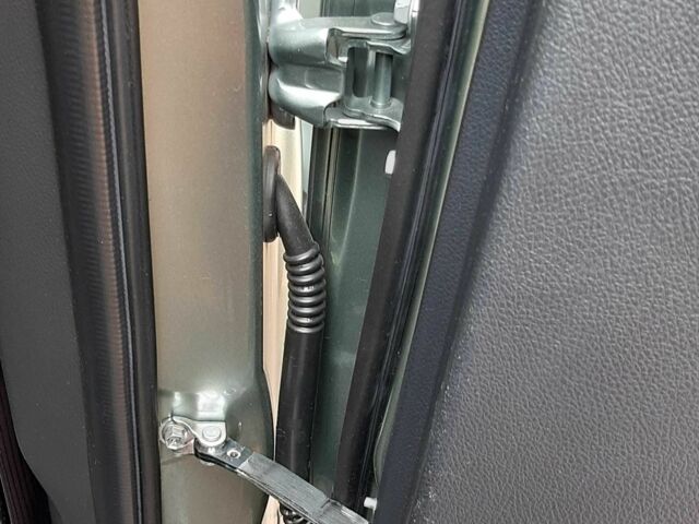 Зеленый Субару Другая, объемом двигателя 2 л и пробегом 127 тыс. км за 15500 $, фото 11 на Automoto.ua