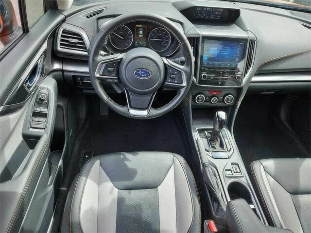 Помаранчевий Субару Інша, об'ємом двигуна 2 л та пробігом 49 тис. км за 2300 $, фото 4 на Automoto.ua