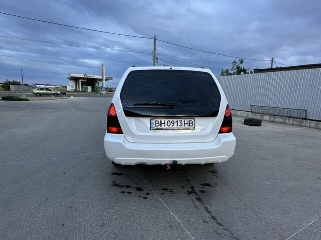 Білий Субару Forester, об'ємом двигуна 2.5 л та пробігом 180 тис. км за 5372 $, фото 5 на Automoto.ua