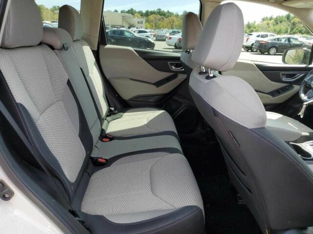 Белый Субару Форестер, объемом двигателя 2.5 л и пробегом 34 тыс. км за 13400 $, фото 5 на Automoto.ua