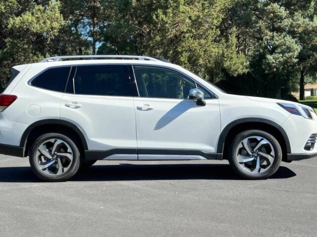 Білий Субару Forester, об'ємом двигуна 2.5 л та пробігом 30 тис. км за 19000 $, фото 6 на Automoto.ua
