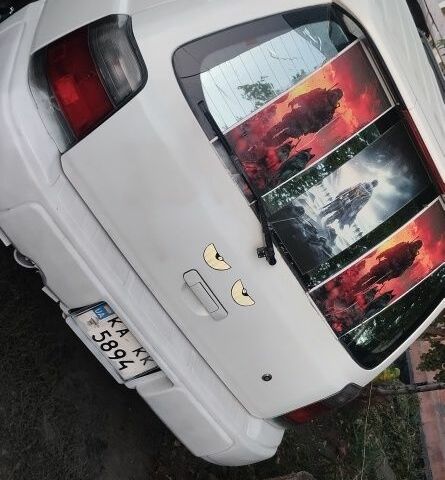 Белый Субару Форестер, объемом двигателя 2 л и пробегом 250 тыс. км за 4003 $, фото 5 на Automoto.ua