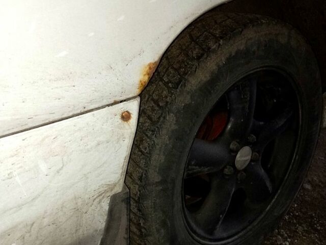 Білий Субару Forester, об'ємом двигуна 2 л та пробігом 404 тис. км за 4000 $, фото 5 на Automoto.ua