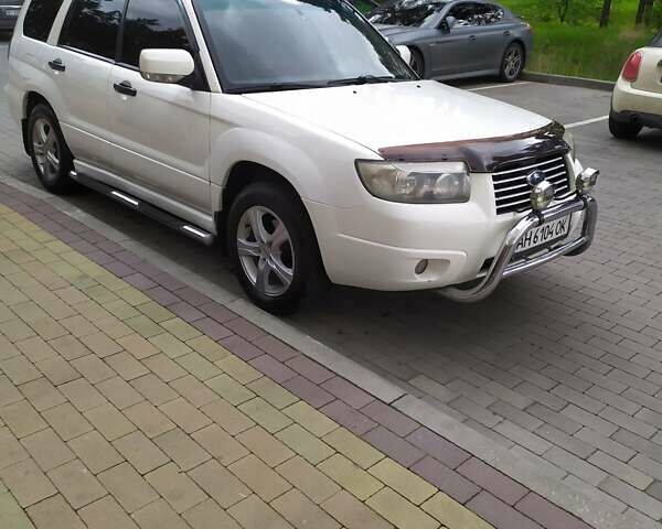 Білий Субару Forester, об'ємом двигуна 0 л та пробігом 206 тис. км за 6000 $, фото 3 на Automoto.ua