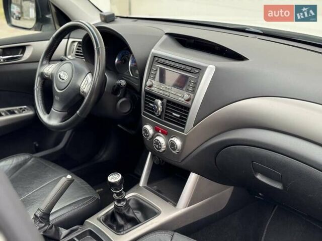 Белый Субару Форестер, объемом двигателя 2 л и пробегом 232 тыс. км за 7200 $, фото 31 на Automoto.ua