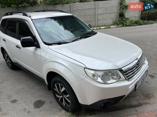 Белый Субару Форестер, объемом двигателя 1.99 л и пробегом 250 тыс. км за 7200 $, фото 6 на Automoto.ua