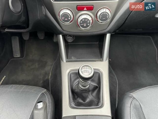 Белый Субару Форестер, объемом двигателя 2 л и пробегом 232 тыс. км за 7200 $, фото 52 на Automoto.ua