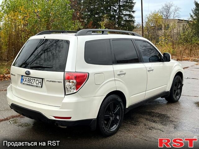 Білий Субару Forester, об'ємом двигуна 2 л та пробігом 250 тис. км за 7500 $, фото 5 на Automoto.ua