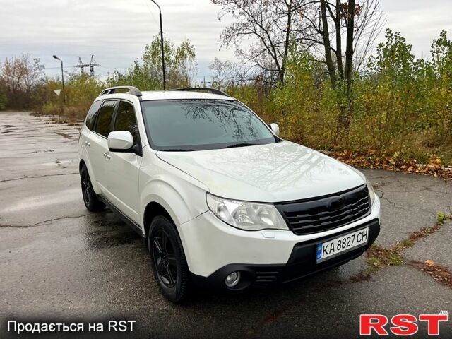 Білий Субару Forester, об'ємом двигуна 2 л та пробігом 250 тис. км за 7500 $, фото 6 на Automoto.ua