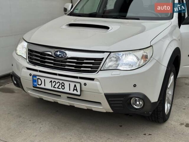 Белый Субару Форестер, объемом двигателя 2 л и пробегом 232 тыс. км за 7200 $, фото 23 на Automoto.ua