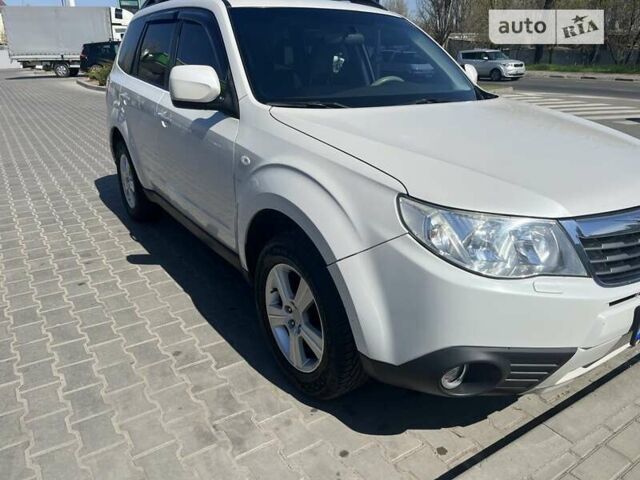 Білий Субару Forester, об'ємом двигуна 1.99 л та пробігом 172 тис. км за 9100 $, фото 4 на Automoto.ua