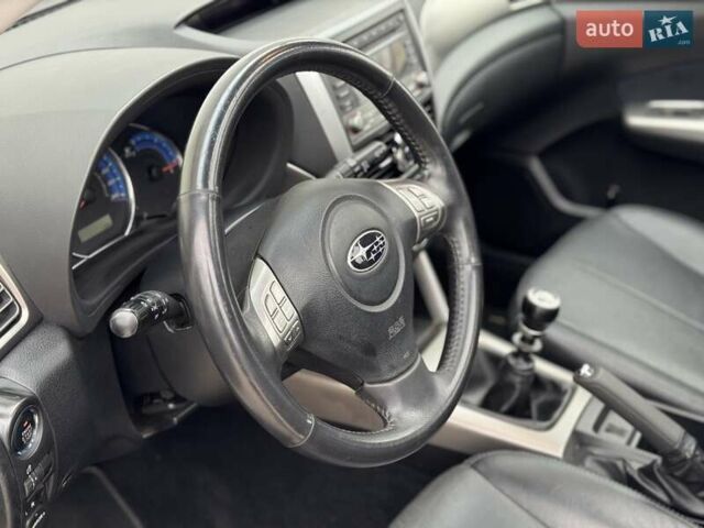 Белый Субару Форестер, объемом двигателя 2 л и пробегом 232 тыс. км за 7200 $, фото 26 на Automoto.ua