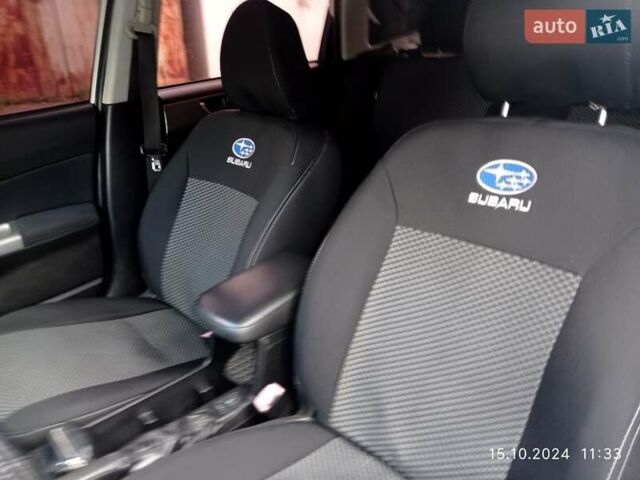 Білий Субару Forester, об'ємом двигуна 2 л та пробігом 310 тис. км за 6500 $, фото 5 на Automoto.ua