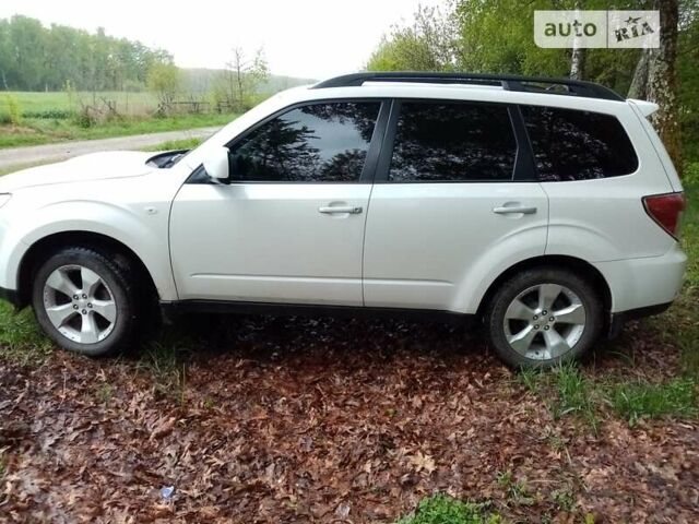 Білий Субару Forester, об'ємом двигуна 2 л та пробігом 235 тис. км за 8300 $, фото 7 на Automoto.ua