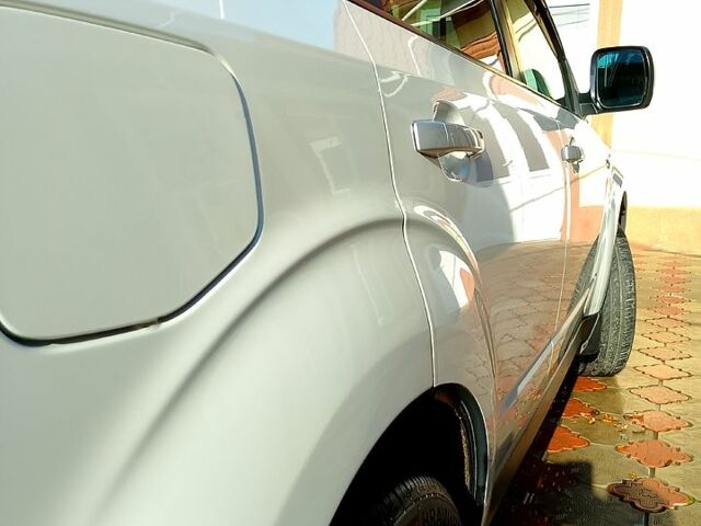 Білий Субару Forester, об'ємом двигуна 2 л та пробігом 170 тис. км за 9800 $, фото 5 на Automoto.ua