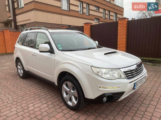 Білий Субару Forester, об'ємом двигуна 2 л та пробігом 250 тис. км за 7500 $, фото 5 на Automoto.ua