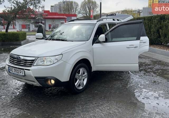 Білий Субару Forester, об'ємом двигуна 2 л та пробігом 134 тис. км за 10500 $, фото 40 на Automoto.ua