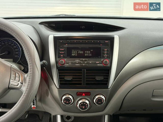 Белый Субару Форестер, объемом двигателя 1.99 л и пробегом 249 тыс. км за 8900 $, фото 11 на Automoto.ua