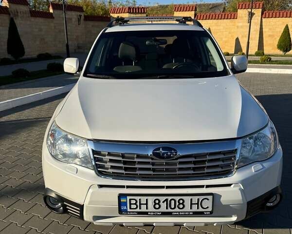 Білий Субару Forester, об'ємом двигуна 1.99 л та пробігом 171 тис. км за 8900 $, фото 2 на Automoto.ua