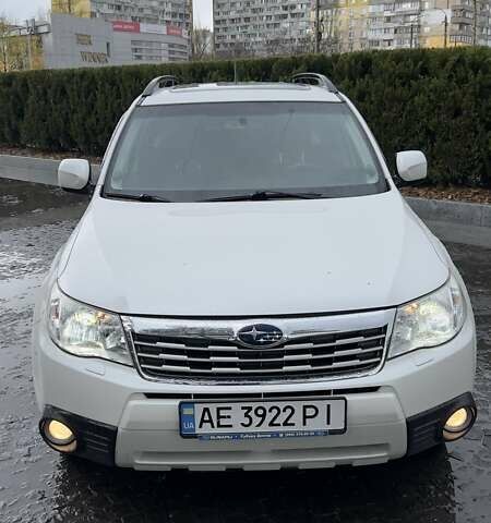 Білий Субару Forester, об'ємом двигуна 2 л та пробігом 134 тис. км за 10500 $, фото 1 на Automoto.ua