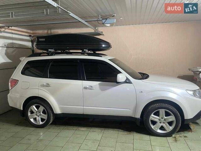 Белый Субару Форестер, объемом двигателя 1.99 л и пробегом 130 тыс. км за 10300 $, фото 8 на Automoto.ua