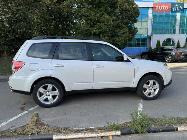 Субару Forester 2010 у Чернігові на Automoto.ua Білий Субару Forester, об'ємом двигуна 2.46 л та пробігом 210 тис. км за 9000 $, фото 6 на Automoto.ua