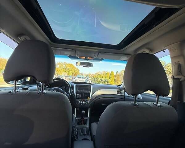 Білий Субару Forester, об'ємом двигуна 1.99 л та пробігом 171 тис. км за 8900 $, фото 6 на Automoto.ua