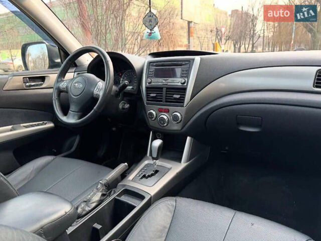 Субару Форестер 2010 в Харькове на Automoto.ua Белый Субару Форестер, объемом двигателя 1.99 л и пробегом 227 тыс. км за 7500 $, фото 1 на Automoto.ua