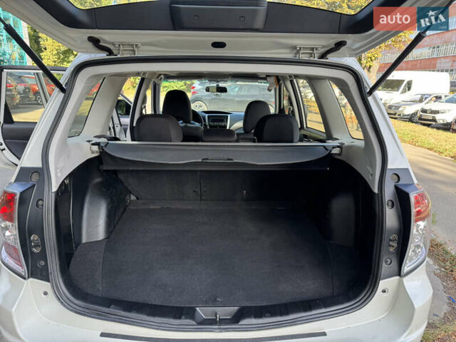 Субару Forester 2010 у Чернігові на Automoto.ua Білий Субару Forester, об'ємом двигуна 2.46 л та пробігом 210 тис. км за 9000 $, фото 10 на Automoto.ua