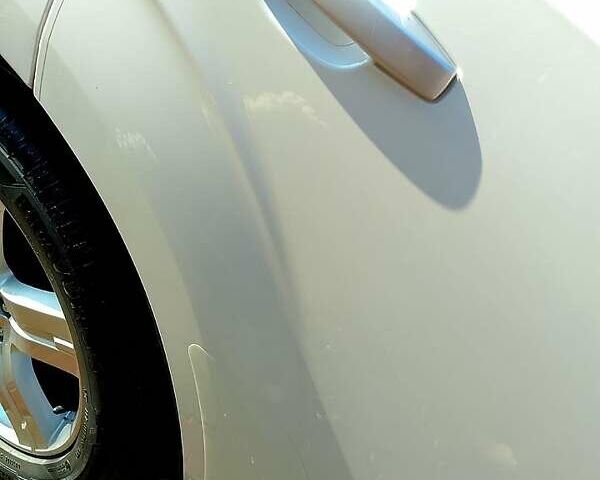 Белый Субару Форестер, объемом двигателя 2 л и пробегом 170 тыс. км за 9800 $, фото 6 на Automoto.ua