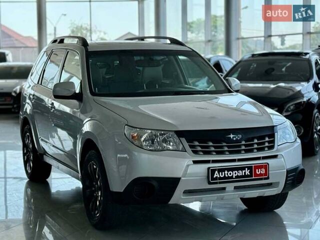 Білий Субару Forester, об'ємом двигуна 2.5 л та пробігом 176 тис. км за 8190 $, фото 2 на Automoto.ua