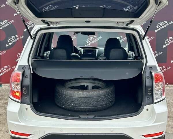 Білий Субару Forester, об'ємом двигуна 1.99 л та пробігом 139 тис. км за 9950 $, фото 13 на Automoto.ua