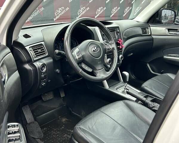 Білий Субару Forester, об'ємом двигуна 1.99 л та пробігом 139 тис. км за 9950 $, фото 24 на Automoto.ua