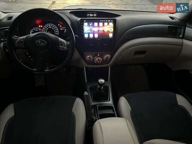 Белый Субару Форестер, объемом двигателя 2 л и пробегом 257 тыс. км за 8900 $, фото 28 на Automoto.ua