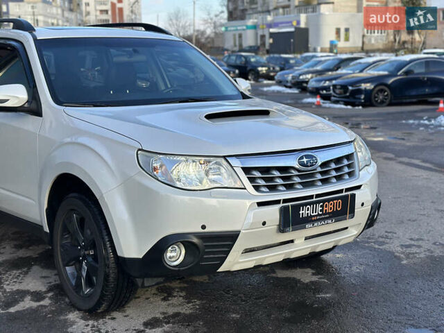Білий Субару Forester, об'ємом двигуна 2 л та пробігом 203 тис. км за 10150 $, фото 7 на Automoto.ua