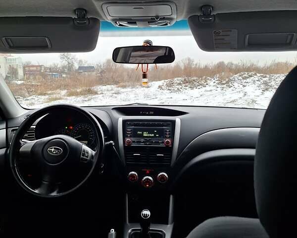 Білий Субару Forester, об'ємом двигуна 1.99 л та пробігом 273 тис. км за 8500 $, фото 9 на Automoto.ua