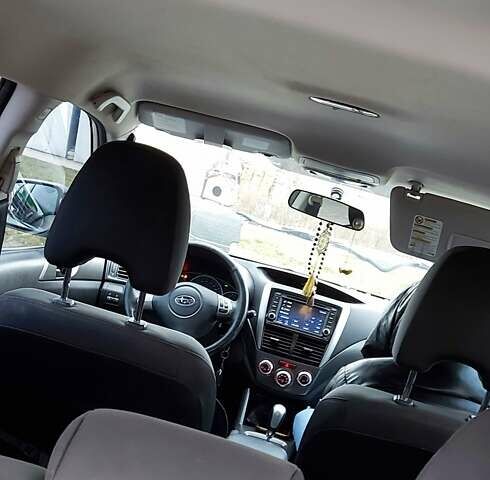 Білий Субару Forester, об'ємом двигуна 2 л та пробігом 240 тис. км за 9300 $, фото 7 на Automoto.ua