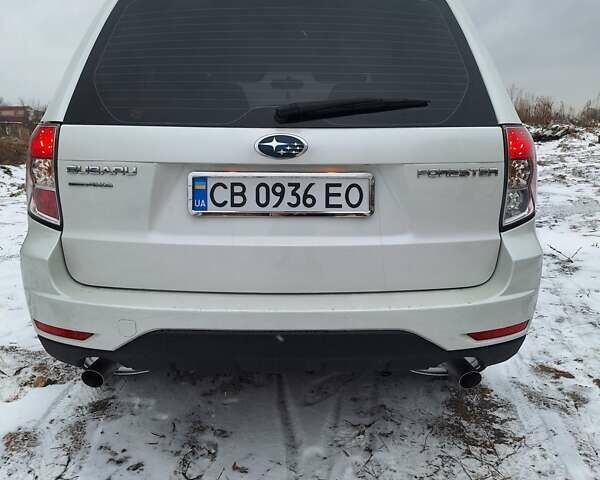 Білий Субару Forester, об'ємом двигуна 1.99 л та пробігом 273 тис. км за 8500 $, фото 3 на Automoto.ua