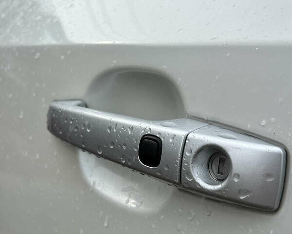 Білий Субару Forester, об'ємом двигуна 1.99 л та пробігом 139 тис. км за 9950 $, фото 6 на Automoto.ua