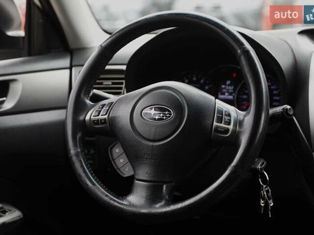 Белый Субару Форестер, объемом двигателя 2.5 л и пробегом 190 тыс. км за 9700 $, фото 11 на Automoto.ua