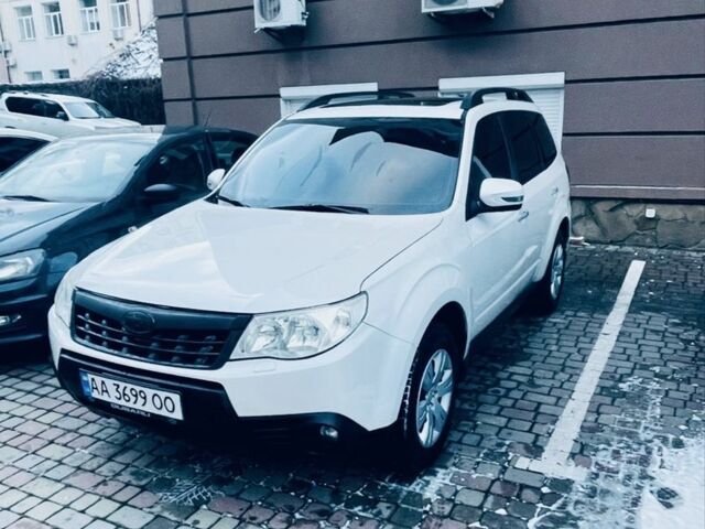 Субару Forester 2011 у Ирпене на Automoto.ua Білий Субару Forester, об'ємом двигуна 2 л та пробігом 193 тис. км за 9600 $, фото 4 на Automoto.ua