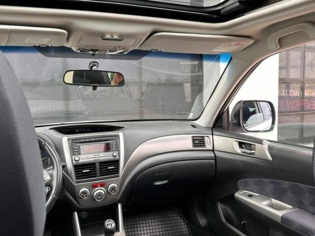 Білий Субару Forester, об'ємом двигуна 2 л та пробігом 214 тис. км за 3200 $, фото 7 на Automoto.ua