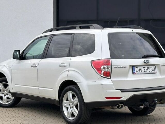 Білий Субару Forester, об'ємом двигуна 2 л та пробігом 214 тис. км за 3200 $, фото 3 на Automoto.ua