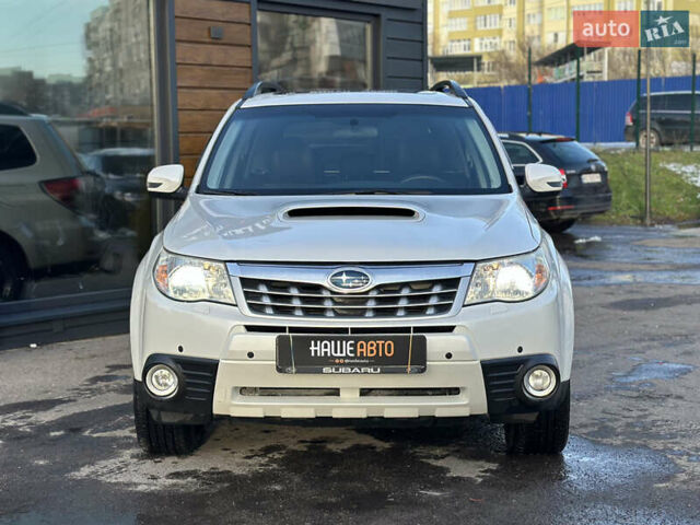 Білий Субару Forester, об'ємом двигуна 2 л та пробігом 203 тис. км за 10150 $, фото 5 на Automoto.ua