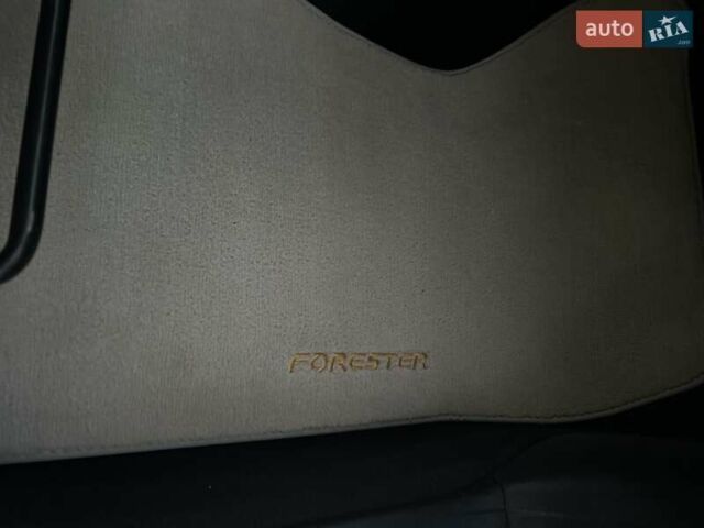 Белый Субару Форестер, объемом двигателя 2 л и пробегом 257 тыс. км за 8900 $, фото 24 на Automoto.ua
