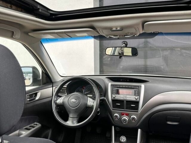 Білий Субару Forester, об'ємом двигуна 2 л та пробігом 214 тис. км за 3200 $, фото 6 на Automoto.ua