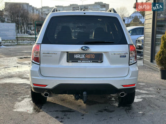 Білий Субару Forester, об'ємом двигуна 2 л та пробігом 203 тис. км за 10150 $, фото 12 на Automoto.ua
