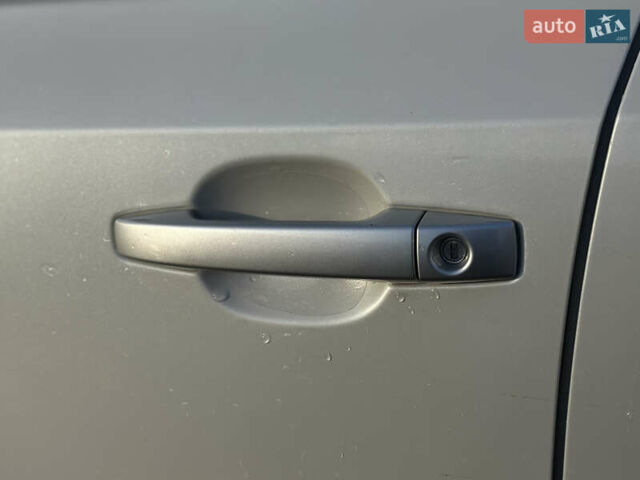 Білий Субару Forester, об'ємом двигуна 2 л та пробігом 203 тис. км за 10150 $, фото 16 на Automoto.ua