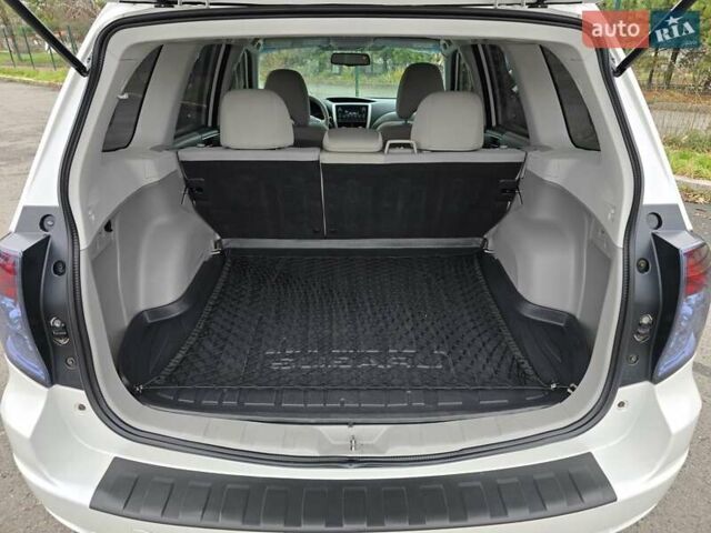 Білий Субару Forester, об'ємом двигуна 2.5 л та пробігом 232 тис. км за 9499 $, фото 56 на Automoto.ua